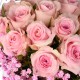 Big Pink τριαντάφυλλα με γυψοφίλη σε σικ κουτί πολυτελείας 